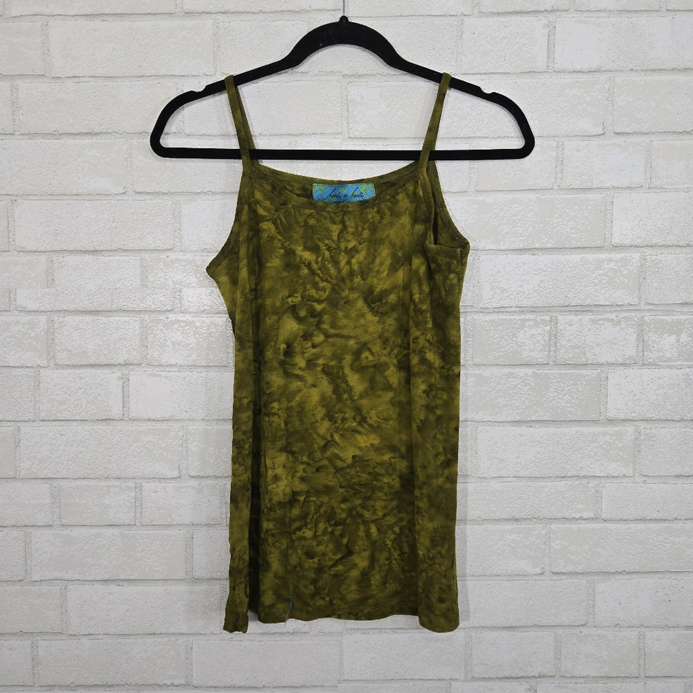 hands to hearts cute tank